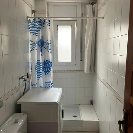 Vue 5 Minutes A Pied De La - Draps Et Serviettes Non Fournis Apartment Llanca