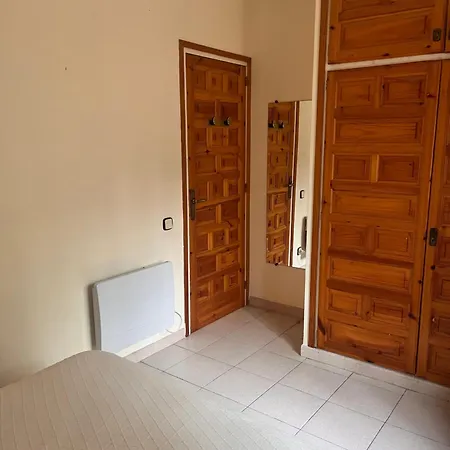 Vue 5 Minutes A Pied De La - Draps Et Serviettes Non Fournis Llanca